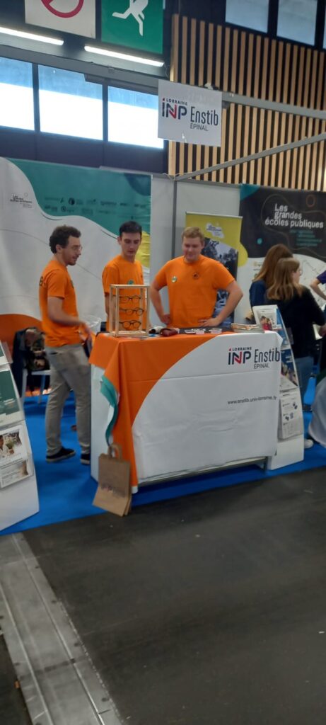 Le stand de l'ENSTIB